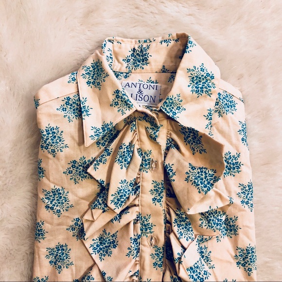 Antoni & Alison Tops - VINTAGE Antoni and Alison Ruffle Long Sleeve Top